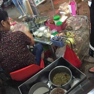 Tổng hợp- Ăn vặt Cô Quỳnh - Chè Các Loại, Sữa Chua Đánh Đá