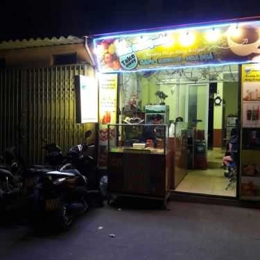 Không gian- Ăn vặt Cốc Cốc - Sinh Tố Hoa Quả