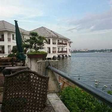 Không gian- Coffee & Lounge