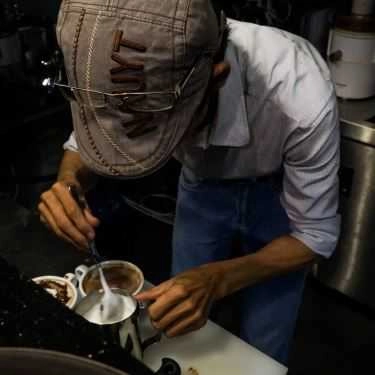 Tổng hợp- Cộng Art Cafe