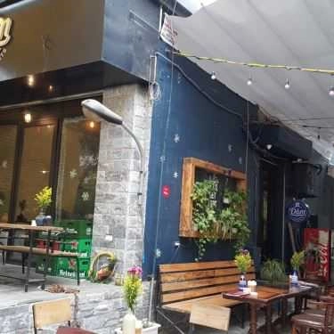 Không gian- Đậm Cafe & Desserts