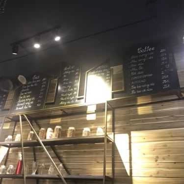 Không gian- Đinh Coffee