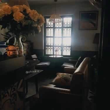 Không gian- Én Tarot Cafe