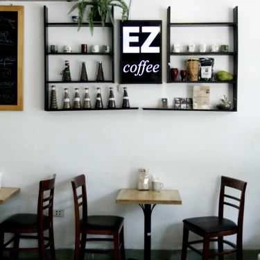 Không gian- EZ Coffee