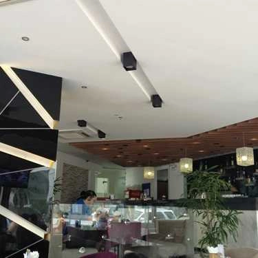 Không gian- F+ Cafe & Lounge