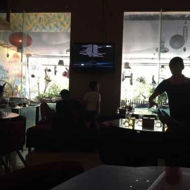 Không gian- First Cafe - Live Music