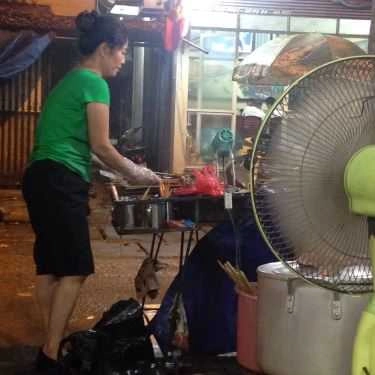 Không gian- Ăn vặt Phương Nhi - Gà Nướng Đặc Biệt