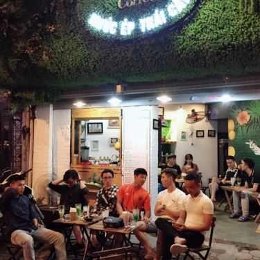 Không gian- Gắt Coffee