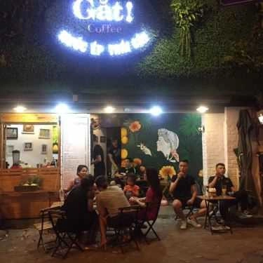 Không gian- Gắt Coffee