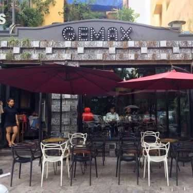 Không gian- Gemax Coffee