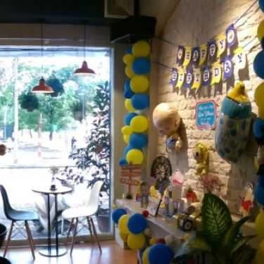 Không gian- Cafe Guu Kafe