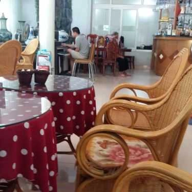 Không gian- H&H Cafe