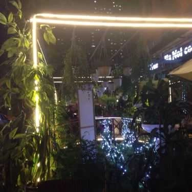 Không gian- Hanoi Coffee & Bakery