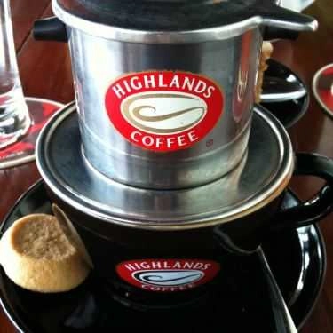 Tổng hợp- Highlands Coffee - Royal City B2