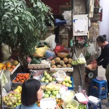 Không gian- Ăn vặt Hoa Quả Dầm - Đê La Thành