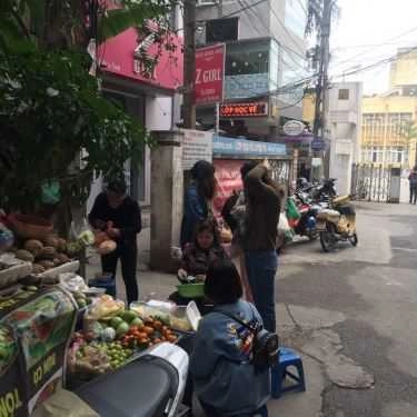 Không gian- Ăn vặt Hoa Quả Dầm - Đê La Thành