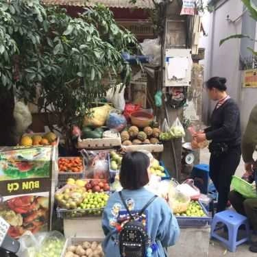 Không gian- Ăn vặt Hoa Quả Dầm - Đê La Thành