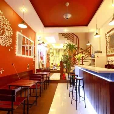 Không gian- JeUne Cafe