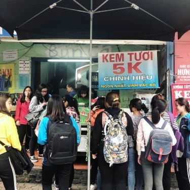 Không gian- Ăn vặt Kem Tươi - Dương Khuê