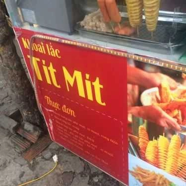 Không gian- Ăn vặt Khoai Lắc Tít Mít - Trương Định