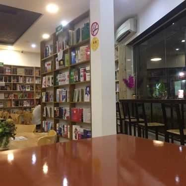 Tổng hợp- Không Gian Văn Hóa Đông Tây - Biblio Coffee & Books - Xa La