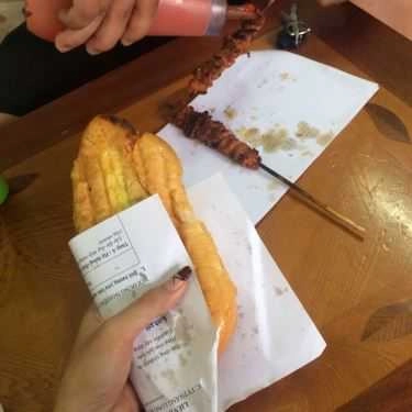 Món ăn- Ăn vặt Kiều Lương - Bánh Mì Bơ Mật Ong & Thịt Xiên
