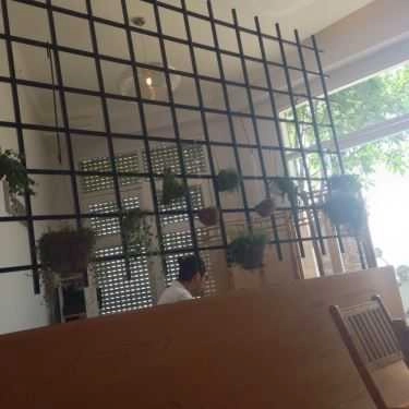 Không gian- L'arome Cafe - Vệ Hồ