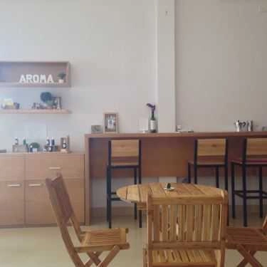 Không gian- L'arome Cafe - Vệ Hồ