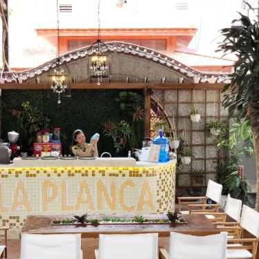 Không gian- La Planca Cafe