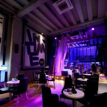 Không gian- Lab Cafe & Lounge