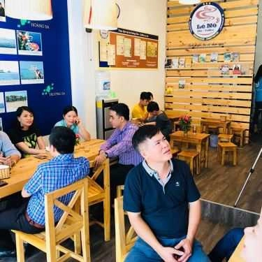 Không gian- Ăn vặt Chè Trường Sa - Nguyễn Công Hoan