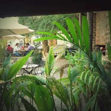 Không gian- Liễu Giai Cafe