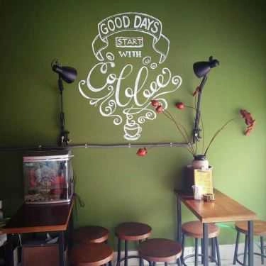 Không gian- Link Coffee