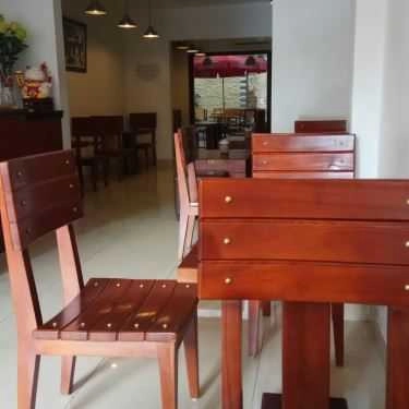 Không gian- Loyal Coffee