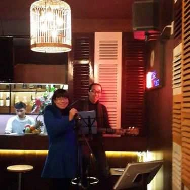 Không gian- Mk Coffee Music - Nguyễn Sơn