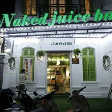 Không gian- Cafe Naked Juice Bar