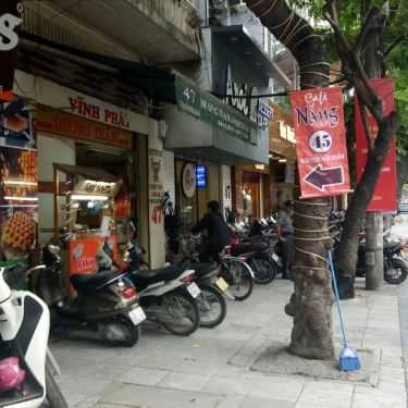 Không gian- Năng Cafe - 45 Nguyễn Hữu Huân