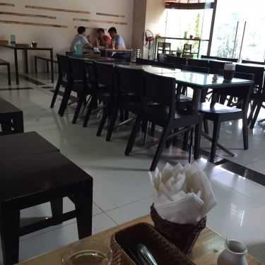 Không gian- Napoli Coffee