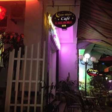 Tổng hợp- New Moon Cafe & Karaoke