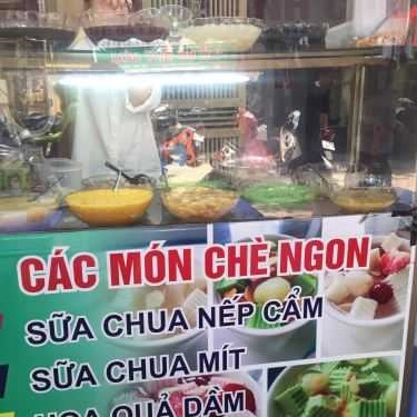 Không gian- Ăn vặt Nhà Chè Thành Công