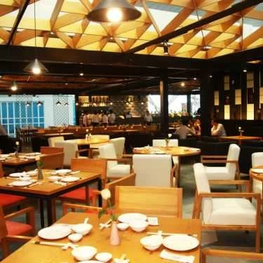 Không gian- Nhà Hàng Hải Cảng Restaurant - Sân Bay Nội Bài