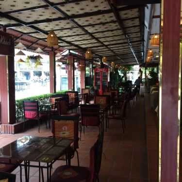 Không gian- Mỹ Nghệ Hoa Lư - Cafe & Trầm Hương