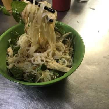 Món ăn- Ăn vặt Nộm Gà & Phở Trộn - Lãn Ông