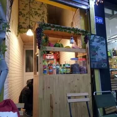 Không gian- Cafe Nước Ép Trái Cây - Bà Triệu