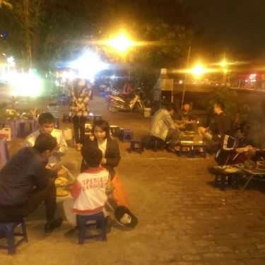 Không gian- Ăn vặt Tý Chuột - Nướng Lụi