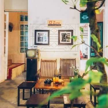 Không gian- Ơ Zone - Films, Art & Coffee