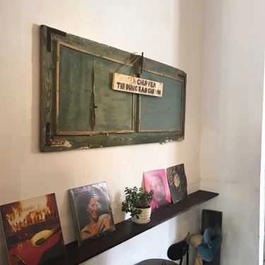 Không gian- Ơ Zone - Films, Art & Coffee