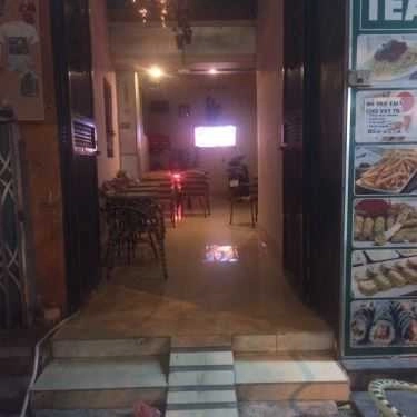 Không gian- Oanh Cafe