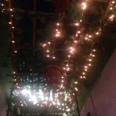Không gian- Oanh Cafe