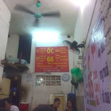Không gian- Ăn vặt Ốc 66 - Yên Phụ